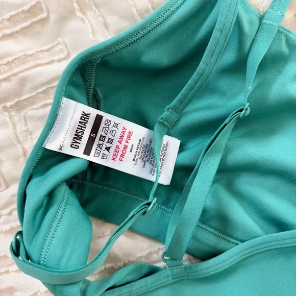 Gymshark Teal Sports Bra and Shorts Set - Picture 8 of 11
